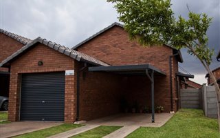 3 Bedroom House in Chantelle