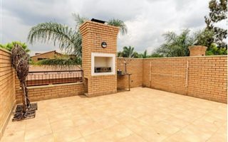 2 Bedroom Apartment in Rynfield