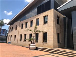160 m² Commercial space in Bedfordview