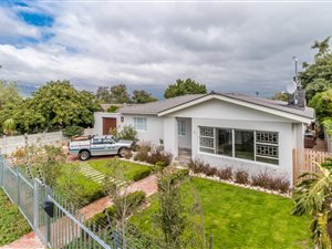 4 Bed House in Courtrai