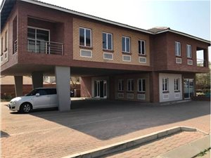 364 m² Office Space in Waterford Estate