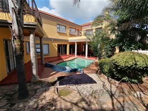 8 Bed House in Noordwyk