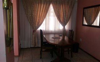 3 Bedroom House in Modelkloof