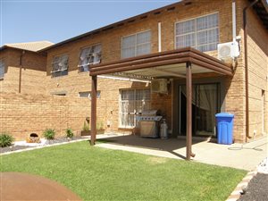 4 Bed Duplex in Oukraal Estate