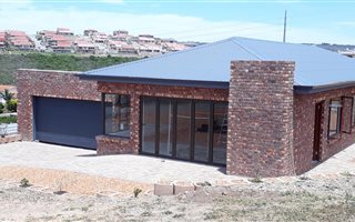 3 Bedroom House in Seemeeu Park