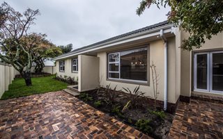 3 Bedroom House in Rondebosch East