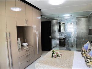 2 Bed Apartment in Carlswald AH