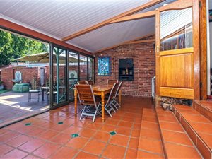 2 Bed House in Colbyn