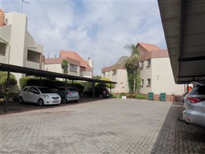 2 Bed Townhouse in Bedfordview