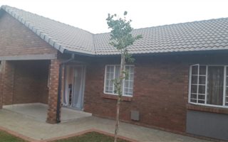 2 Bedroom House in Monavoni
