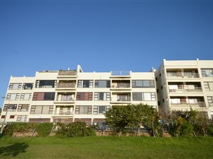 1 Bed Apartment in Strand Central