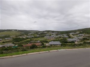 704 m² Land available in Seemeeu Park