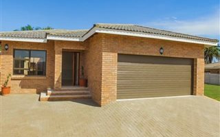 3 Bedroom House in Strelitzia Park