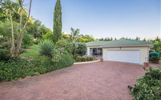 3 Bedroom House in Helderrand