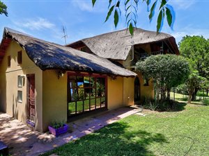 9 Bed House in Chartwell