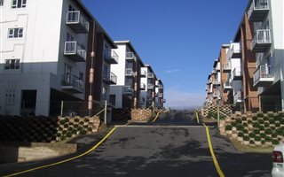 3 Bedroom Apartment in Oaklands