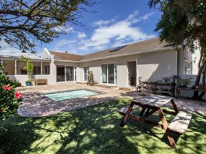 4 Bed House in Tableview