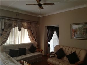 3 Bed House in Heuwelsig