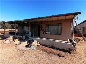 1.7 ha Farm in Middelvlei