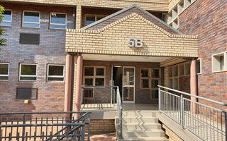 225 m² Commercial space in Lynnwood