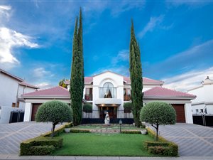 4 Bedroom House in Silver Lakes Golf Estate