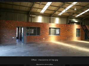 625 m² Industrial space in Booysens