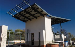 2 Bedroom Townhouse in Lonehill