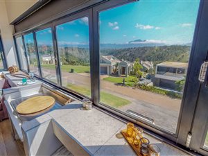 5 Bed House in Oubaai and surrounds
