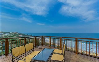 4 Bedroom House in Sheffield Beach