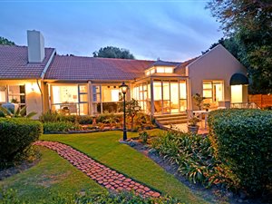 5 Bed House in Northcliff