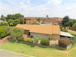4 Bed House in Ridgeway
