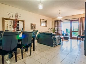 2 Bed Apartment in Corlett Gardens