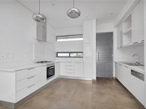 1 Bed Apartment in Steyn City