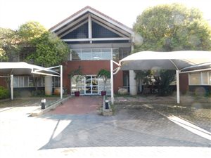 2564 m² Office Space in Ferndale