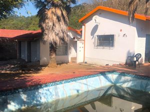4 Bed House in Suideroord