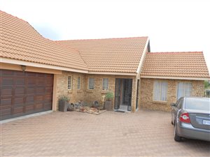 3 Bed House in Brooklands