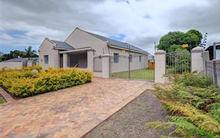 3 Bedroom House in George South