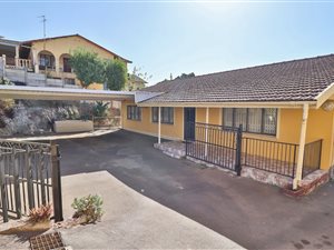 4 Bed House in Kharwastan