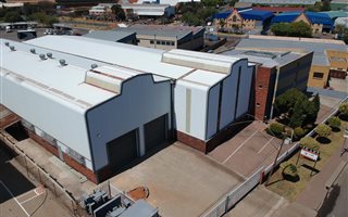 1989 m² Industrial space in Meadowdale