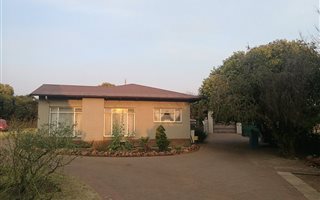 3 Bedroom House in Kanonkop