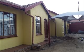 3 Bedroom House in Ebony Park