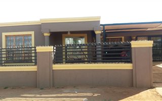 3 Bedroom House in Jouberton