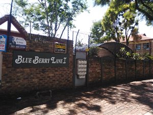 2 Bed Flat in Rietfontein