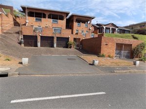 4 Bed House in Treasure Beach