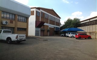 1345 m² Industrial space in Reuven