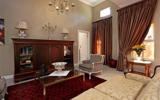 2 Bedroom Apartment in Somerset Ridge