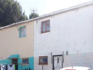 2 Bed House in Wesfleur