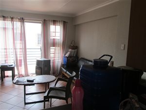 2 Bed Apartment in Ravensklip