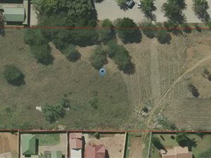 8565 m² Land available in The Orchards