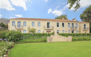 7 Bedroom House in Helderrand